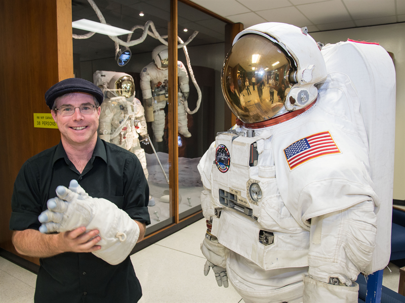 Author Andy Weir at Johnson Space Center, 2015, image from Wikipedia